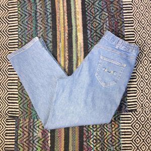 Vintage  Women Sag Harbor Sport 10 Petite Cropped Blue Jeans with White Stripes